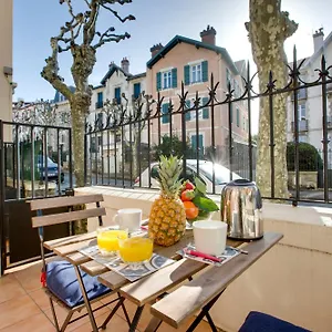 https://welkeys-apartment-carnot-biarritz.biarritzhotels.info